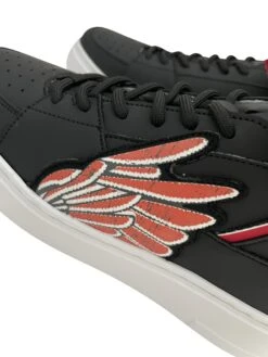 Brian Mills 367 Nero/rosso -Gagliotta Foto 28 04 21 12 05 45 copy scaled 1