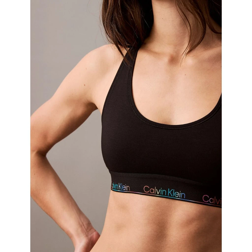 Calvin Klein Bralette Black LV00QF8187 UB1 4 Calvin Klein Bralette Black LV00QF8187 UB1 - immagine 2